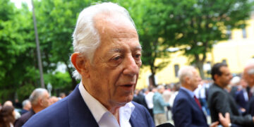 Faruk Süren: “Dursun Özbek’e destek olmamız, yardımcı olmaya çalışmamız lazım”