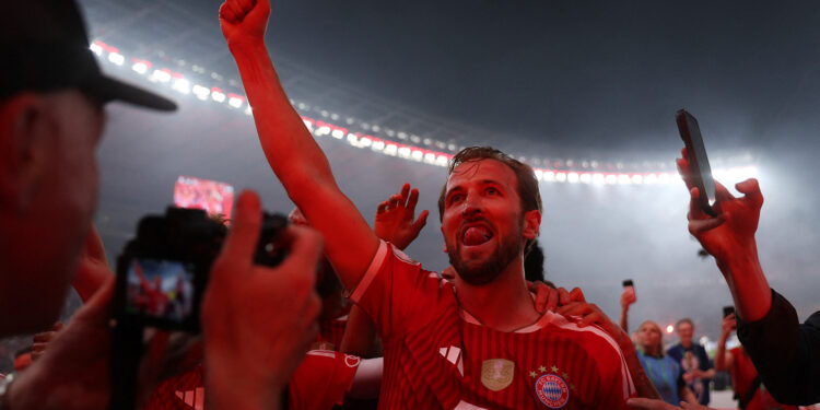 Harry Kane alev aldı, Bayern Münih kupayı da kazandı