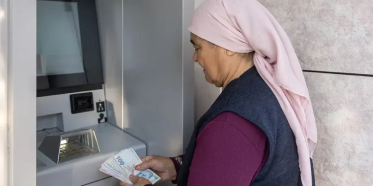 Emekli maaşı ödemeleri ne zaman yatacak? SGK, Bağ-Kur, Emekli Sandığı maaş ödemeleri başladı