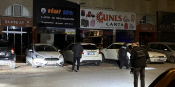 Kayseri’de turizm acentesine kurşun yağdırıldı