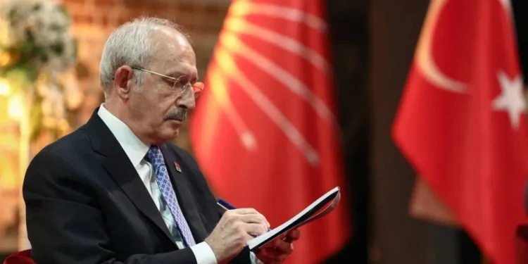 Kılıçdaroğlu planını AKP’li gazeteciye anlattı: İşte ihraç listesindeki 9 milletvekili