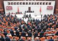 AKP kaostan yararlanıp basına kısıtlama getiriyor