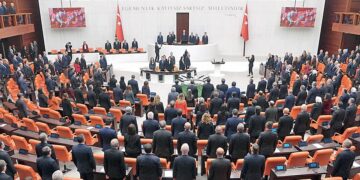 AKP kaostan yararlanıp basına kısıtlama getiriyor