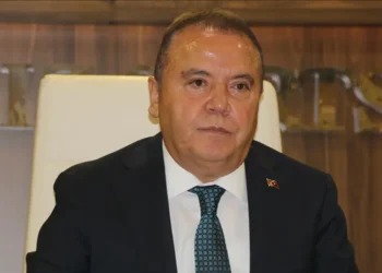 Mühittin Böcek’e ev hapsi kararı