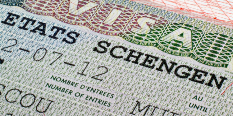 Schengen’de randevu krizi büyüyor: Ücret bin Euro’ya dayandı