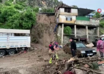 Hatay’da sağanak nedeniyle çöken evdeki 1 kişi hayatını kaybetti