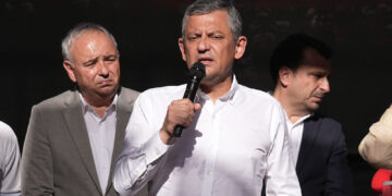 Özgür Özel’den yeni parti kuracakları iddialarına cevap