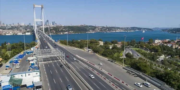 Bayramda köprü ve otoyollar ücretsiz mi? Arefe günü ve bayramda köprü, otoyollar ve toplu taşıma bedava mı olacak?