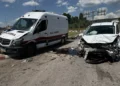 Kütahya’da özel ambulansla hafif ticari araç çarpıştı: 7 kişi yaralandı