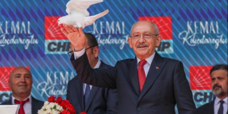 Kılıçdaroğlu’nun biyografi oyunu