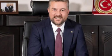 Küllerinden doğan skandal: Buca’da orman yangınından “hayalet” villalar çıktı!