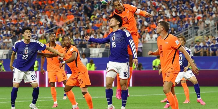 4 gollü maçta kazanan çıkmadı! Japonya, Hollanda’nın peşini bırakmadı