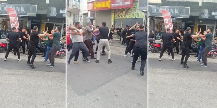 Cadde ortasında esnaf ile vatandaşlar arasında kavga: Polis dahil beş yaralı