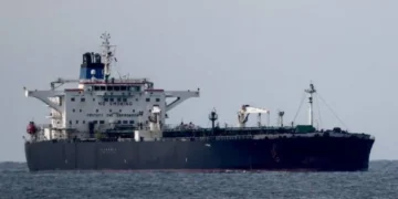 Manş Denizi’nde tehlikeli gerilim: İngiltere Rus petrol tankerini ele geçirdi