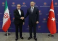 SON DAKİKA I Bakan Fidan, Arakçi ile görüştü: Müzakere süreci ele alındı!