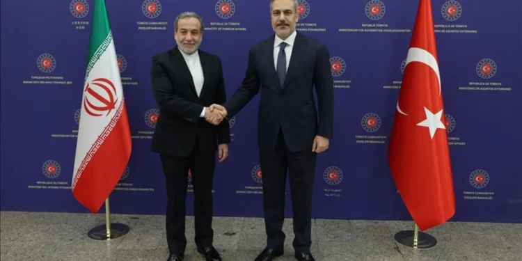 SON DAKİKA I Bakan Fidan, Arakçi ile görüştü: Müzakere süreci ele alındı!