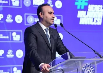 Bakan Kacır’dan Sıfır Atık Forumu’nda yoğun diplomasi trafiği