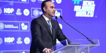 Bakan Kacır’dan Sıfır Atık Forumu’nda yoğun diplomasi trafiği