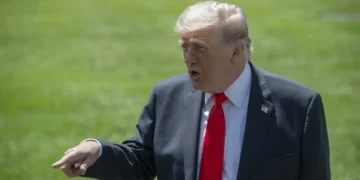 Trump: Anlaşma sonrası Hürmüz herkese açılacak