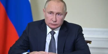 Putin: Ukrayna ile barış anlaşmasını meşru yönetimle imzalamak istiyoruz