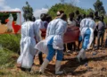 ABD’den Ebola uyarısı: Tarihin en ölümcül seviyesine ulaşabilir