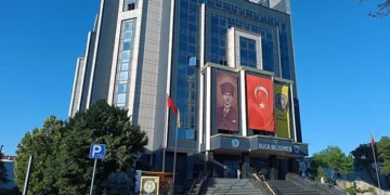 Buca Belediyesi “yolsuzluk” soruşturmasında 54 şüpheli adliyeye sevk edildi