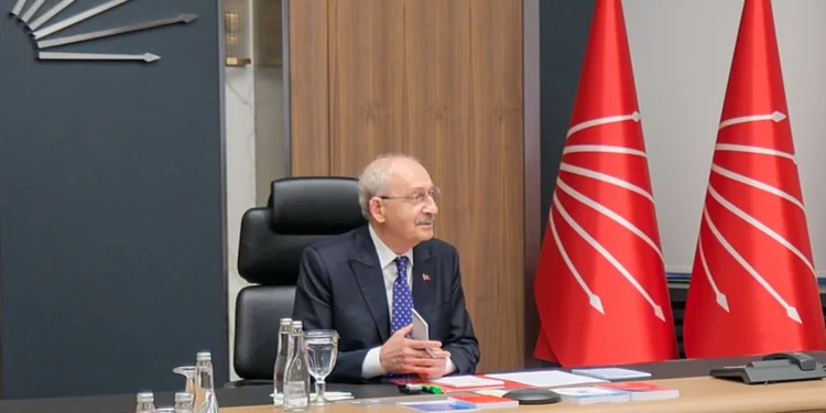 Kemal Kılıçdaroğlu’ndan MYK toplantısında “Yolsuzluk” çıkışı: Belge, bilgi varsa hiçbir şey yapamayız