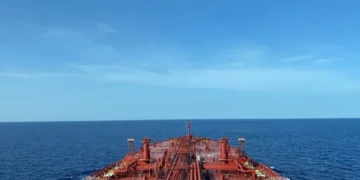 ABD askerleri Hint Okyanusu’nda petrol tankerine baskın düzenledi