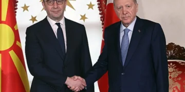 Dolmabahçe’de kritik zirve! Başkan Erdoğan Kuzey Makedonya Başbakanı Mickoski’yi kabul etti