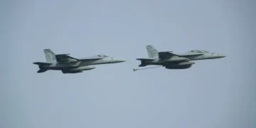 ABD ordusunda alarm: F/A-18 savaş uçağı düştü