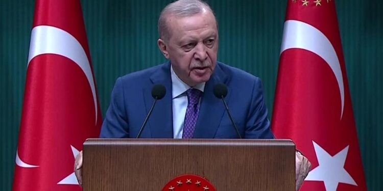 SON DAKİKA HABERİ: Cumhurbaşkanı Erdoğan: CHP’deki tartışmaların içinde yokuz