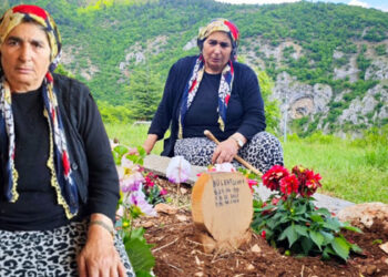 Şengül Gezer’in yürek yakan hikayesi… 5 büyük acı yaşadı: 1’i bebek 4 çocuğunu ve eşini kaybetti! ‘Allah kimsenin başına vermesin’