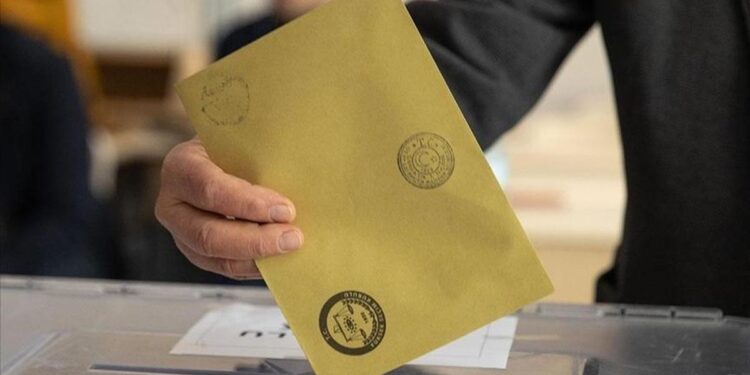 6 belde ve 362 mahallede ara seçim heyecanı! Oy verme işlemi 08.00’de başladı