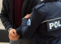 Kendilerini polis ve savcı olarak tanıtan şüpheliler yakalandı