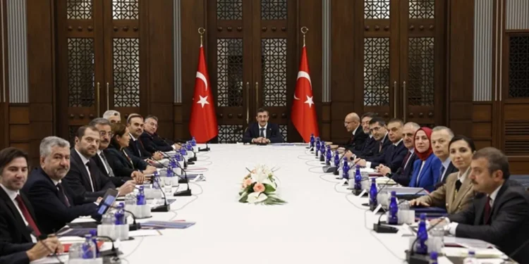 EKK toplantısı sona erdi: Yeni yol haritası çizildi! Yabancı işgücü istihdamı ve Tek Durak Ofis masada