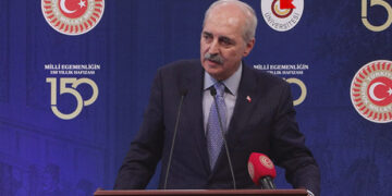 TBMM Başkanı Kurtulmuş: Türkiye kendi anayasasını yaparak önündeki bütün engelleri kaldıracak
