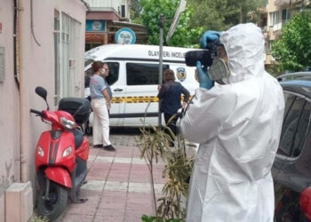 Manisa’da evden gelen ‘kötü koku’ acı gerçeği ortaya çıkardı, modacı evinde ölü bulundu