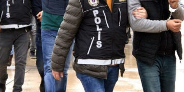 Antalya’da SGK‘ya rüşvet operasyonu… Aralarında il müdürünün de olduğu 3 kişi tutuklandı