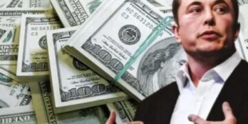 Elon Musk dünyanın ilk trilyoneri oldu! SpaceX hisseleri Nasdaq’ta işlem görmeye başladı