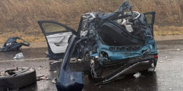 Feci kaza… Tankere çarpan otomobildeki 2 kişi öldü, 2 kişi ağır yaralandı