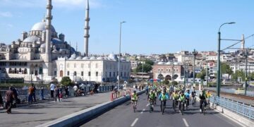 İstanbul’da 3 ilçede bazı yollar pazar günü trafiğe kapatılacak