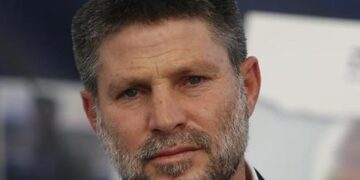 İsrailli Bakan Smotrich’ten skandal çağrı! ‘Dahiye’de 10 bina vurulsun’