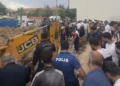 Baba ve oğlu göçük altında kaldı: 2 yaralı