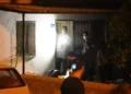 Ölen babasının cesediyle iki gün aynı evde yaşadı