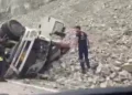 Freni patlayan TIR’dan atlayan sürücü öldü, 2 kişi yaralandı