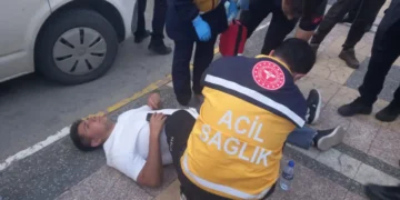 ‘Neden yan baktın?’ tartışmasında bıçakla yaralandı
