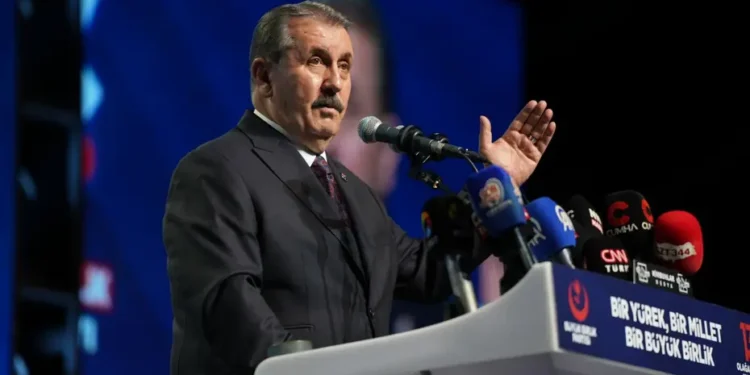 Destici, yeniden BBP Genel Başkanlığı’na seçildi