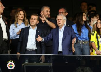 Fenerbahçe’den teknik direktör açıklaması: ‘Kimseyle anlaşmadık’