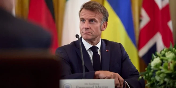 Macron, Rusya ile Ukrayna arasında doğrudan müzakereleri desteklediklerini söyledi