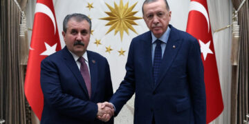 Cumhurbaşkanı Erdoğan, BBP Genel Başkanı Destici’yi tebrik etti